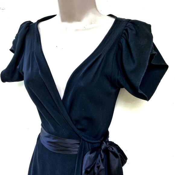 Vintage Diane von Furstenberg “Antoinette” Wool Wrap Dress | Fall Heritage Edit - Picture 8 of 16